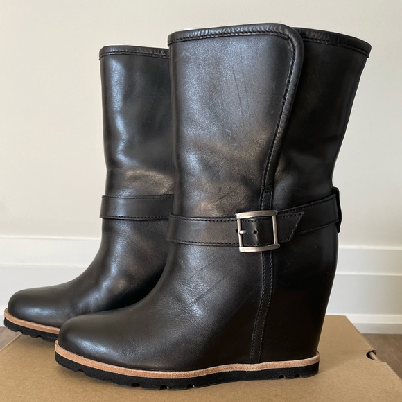 Ugg Ellecia wedge boot - Picture 3 of 8